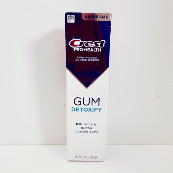 ⭐4/$15 Crest Pro-Health Gum Detoxify Toothpaste Deep Clean - Picture 1 of 13
